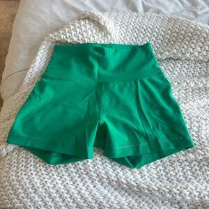 Lululemon Wunder Train Short 4”